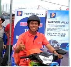Dầu nhờn Petrolimex cùng ngư dân Đà Nẵng ra khơi