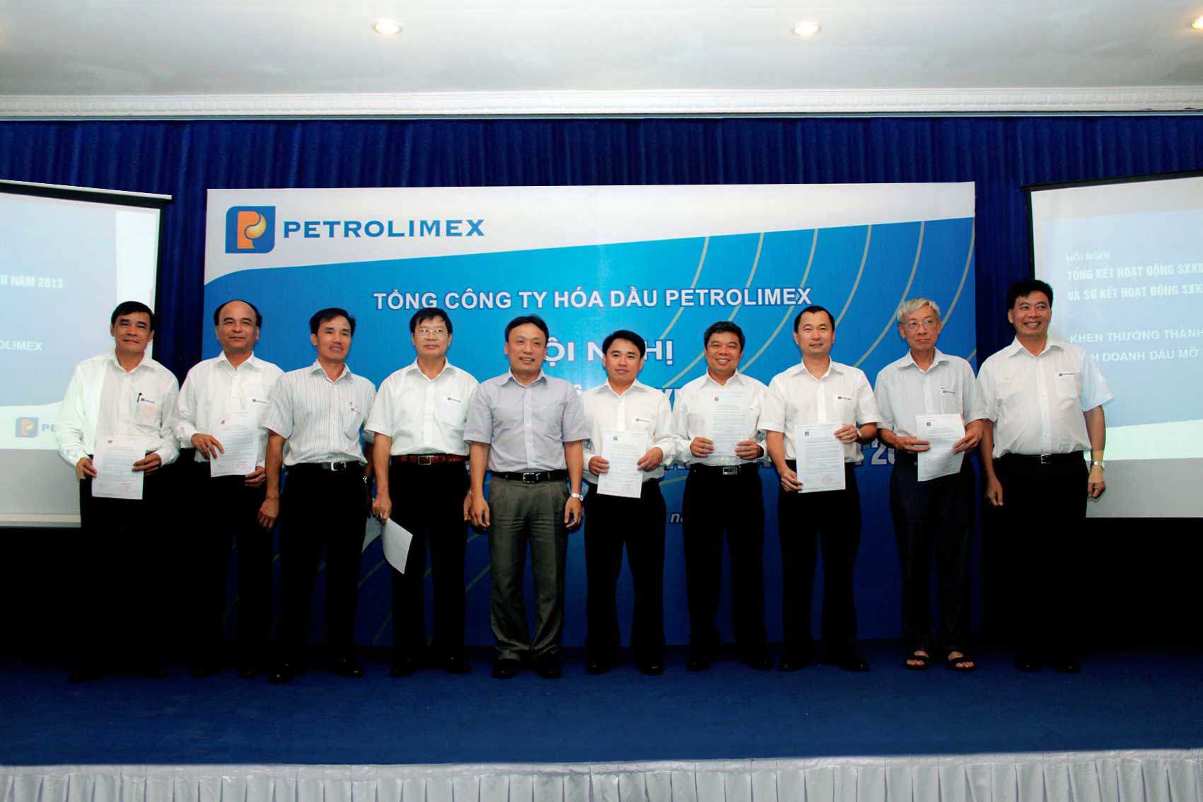 PLC: Hội nghị đánh giá kết quả KD DMN năm 2012 và 6 tháng đầu năm 2013