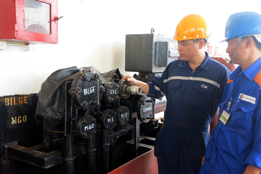 PLC chính thức cung cấp dầu nhờn hàng hải Total-Lubmarine cho đội tầu dầu Petrolimex của PG Tanker