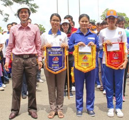 "Khỏe về thể chất - mạnh về tinh thần"
