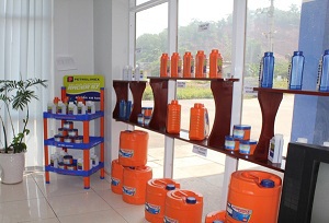 "Dầu nhờn Petrolimex: Thương hiệu Việt cho người Việt"