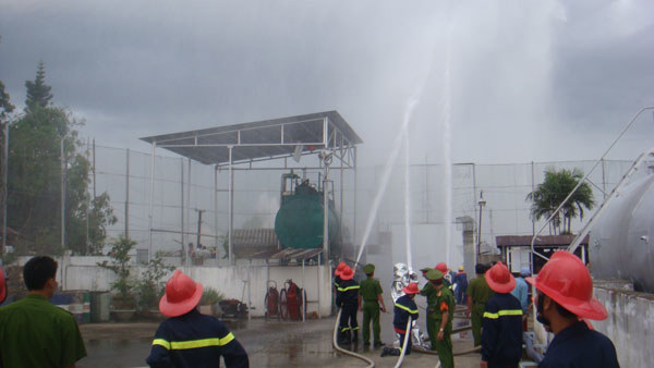 Diễn tập PCCC lần 2 năm 2012