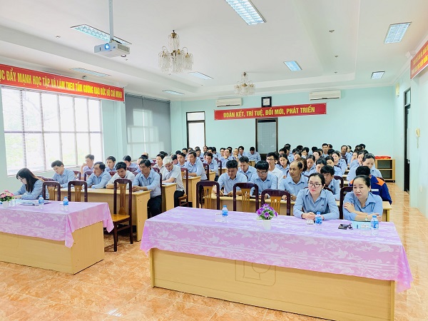 Petrolimex Vĩnh Long tổ chức hội nghị sơ kết công tác kinh doanh 6 tháng đầu năm 2020