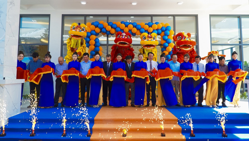 Petrolimex Vĩnh Long tưng bừng khánh thành tòa nhà Trụ sở Văn phòng mới