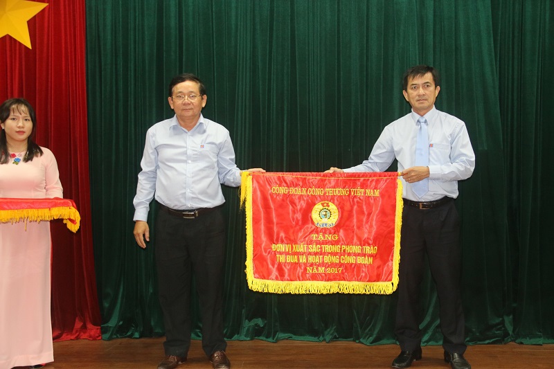 Tăng tốc hoàn thành kế hoạch SXKD năm 2018