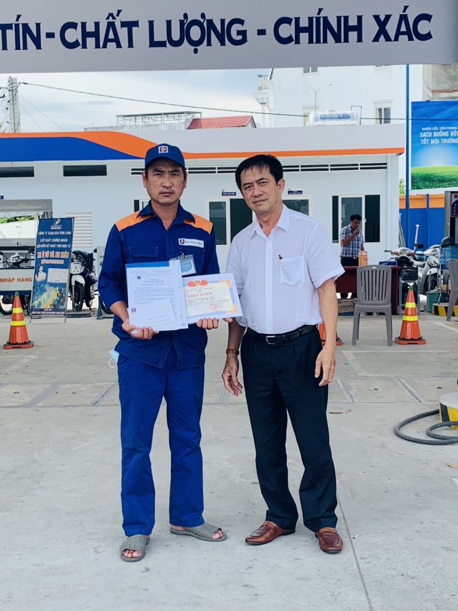 Anh Trần Quang Phi nhặt được tài sản, trả lại người đánh rơi tại CHXD 66