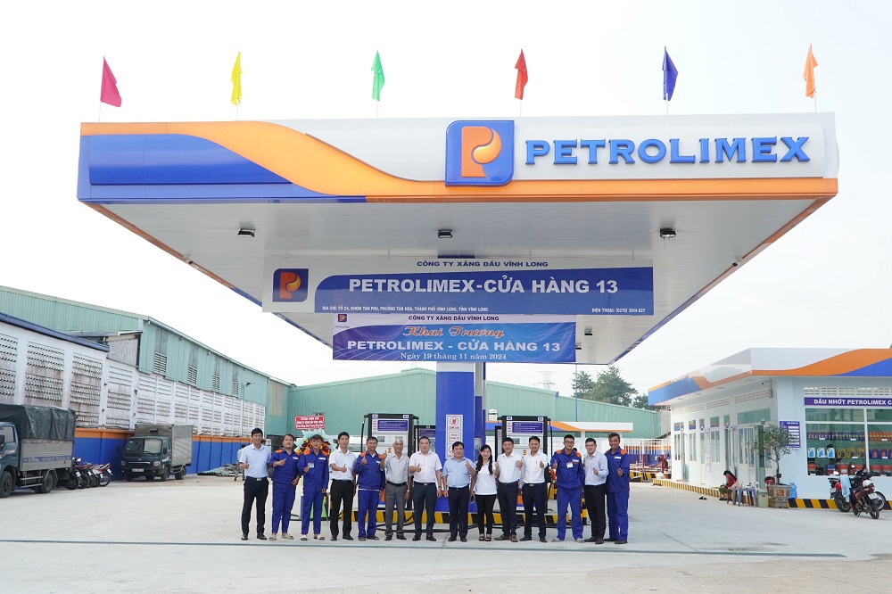 Petrolimex Vĩnh Long khai trương hoạt động trở lại Petrolimex-Cửa hàng 13