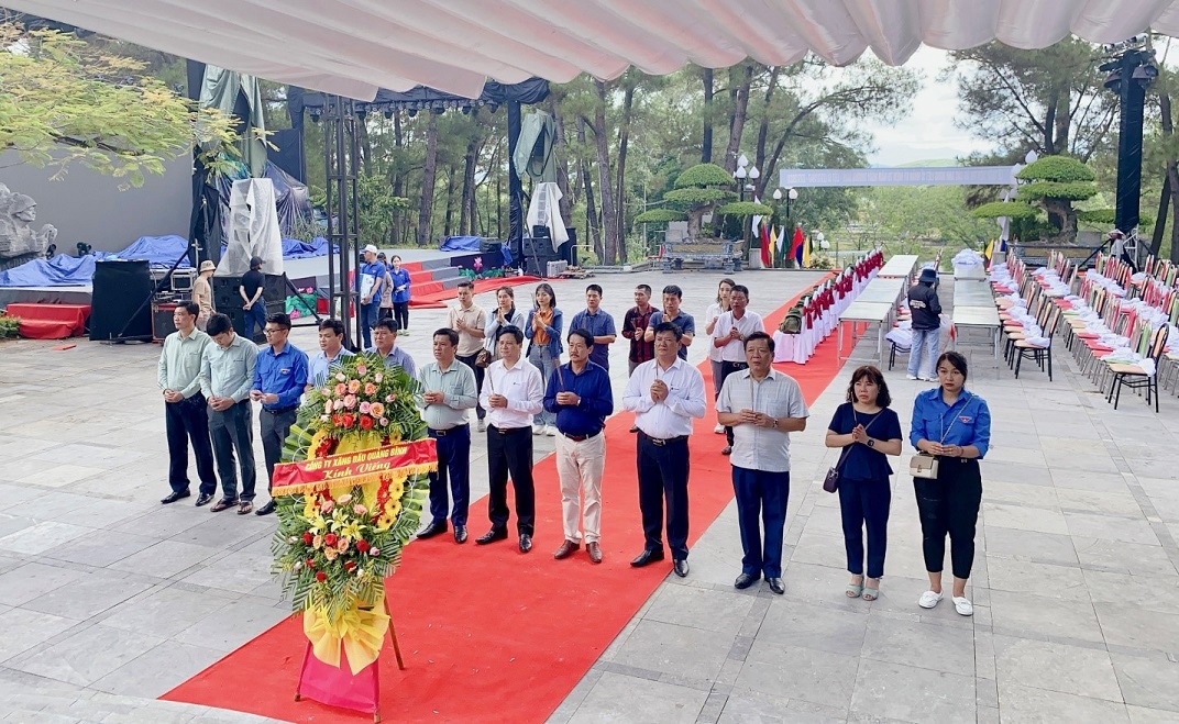 Hoạt động đền ơn đáp nghĩa, an sinh xã hội nhân dịp kỷ niệm 58 năm ngày thành lập Petrolimex Quảng Bình (17/7/1965 - 17/7/2023)