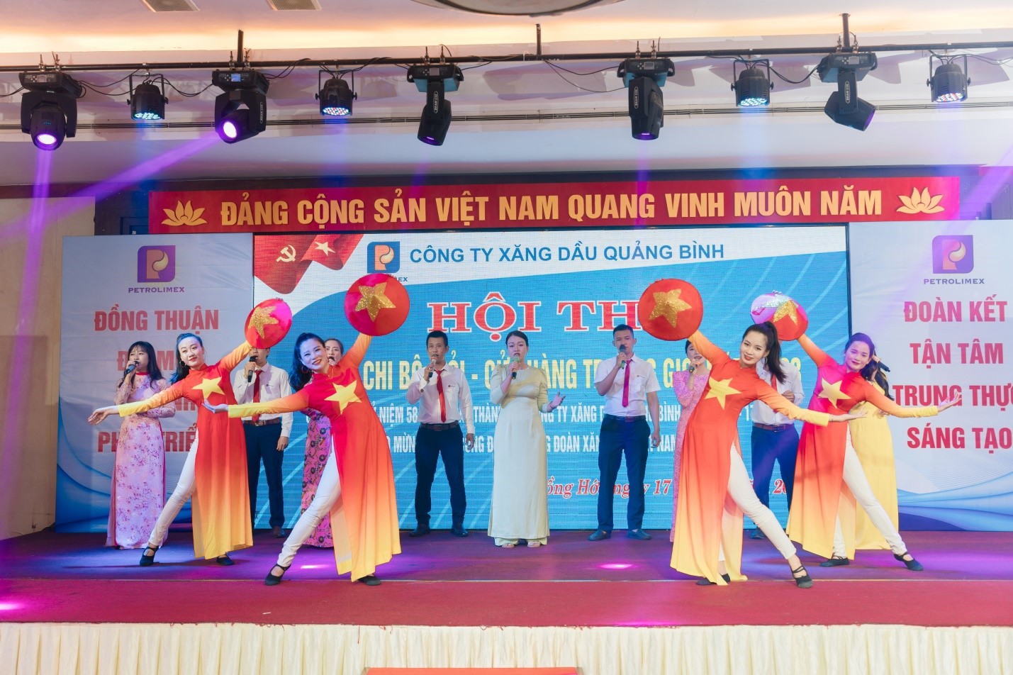 Tin ảnh CBCNV-NLĐ thi đua sôi nổi chuỗi hoạt động kỷ niệm 58 năm ngày thành lập Petrolimex Quảng Bình (17/7/1965 - 17/7/2023)