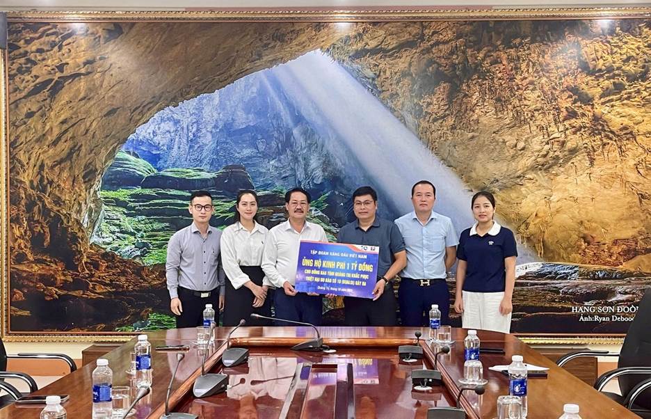 Từ trách nhiệm ứng phó bão lũ đến hành động chia sẻ vì cộng đồng