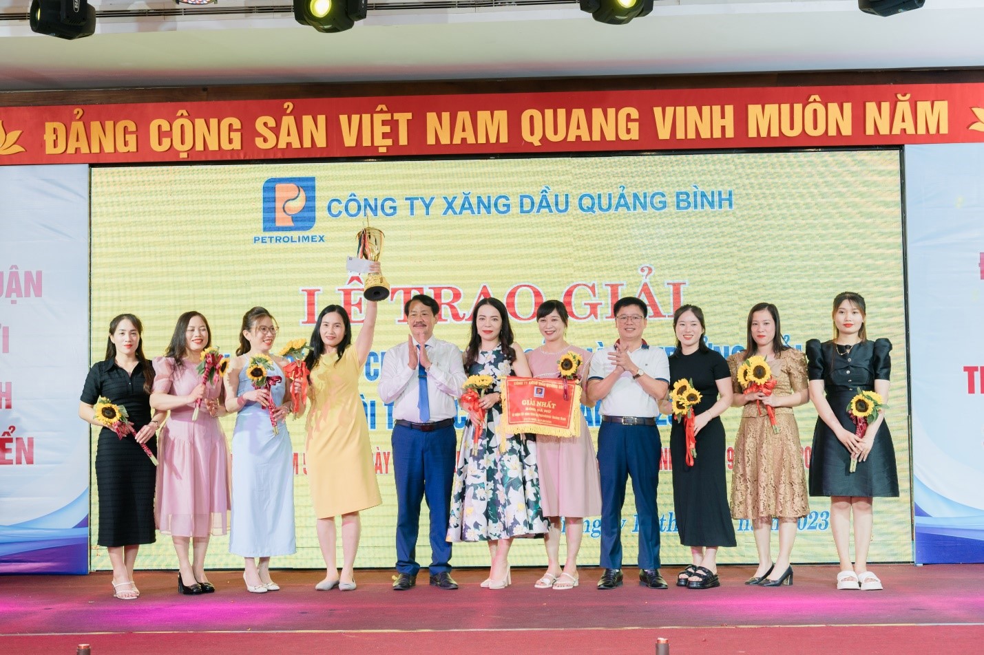 CBCNV-NLĐ thi đua sôi nổi chuỗi hoạt động kỷ niệm 58 năm ngày thành lập Petrolimex Quảng Bình (17/7/1965 - 17/7/2023)