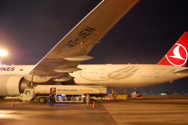 Petrolimex Aviation supplies jet fuel for Turkish Airlines