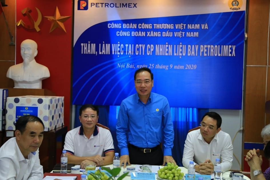 Chủ tịch Công đoàn Công Thương Việt Nam thăm và làm việc tại Công ty Cổ phần Nhiên liệu bay Petrolimex