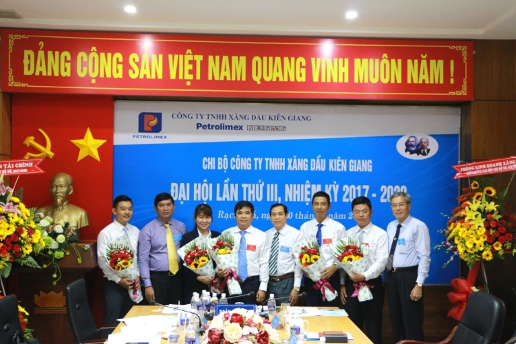 Tổ chức thành công Đại hội Chi bộ nhiệm kỳ 2017 - 2020