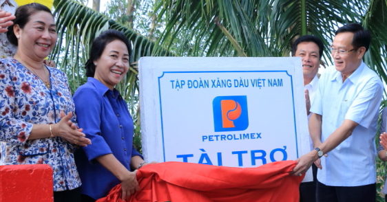 Đón xuân mới - Khánh thành cầu nông thôn mới
