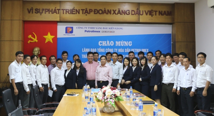 Tăng cường hợp tác kinh doanh Dầu mỡ nhờn Petrolimex