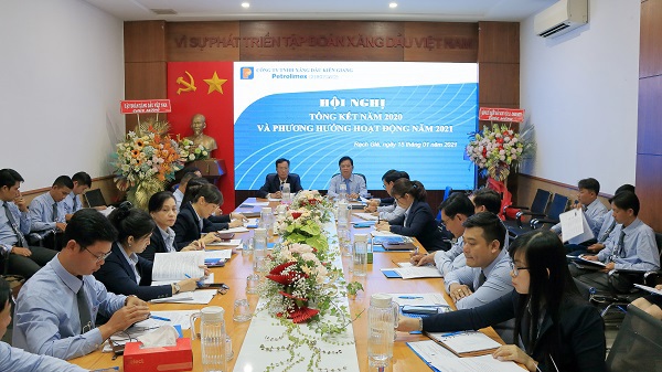 Vượt thách thức "dị biệt", hoàn thành xuất sắc nhiệm vụ năm 2020