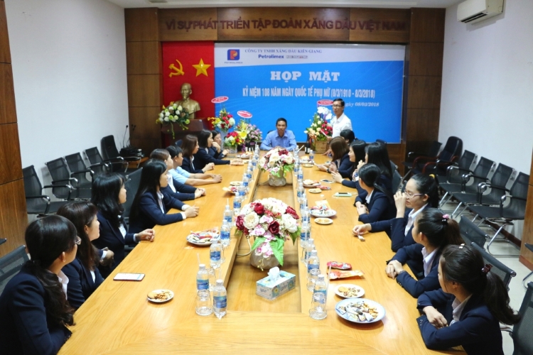 Họp mặt kỷ niệm 108 năm ngày Quốc tế Phụ nữ