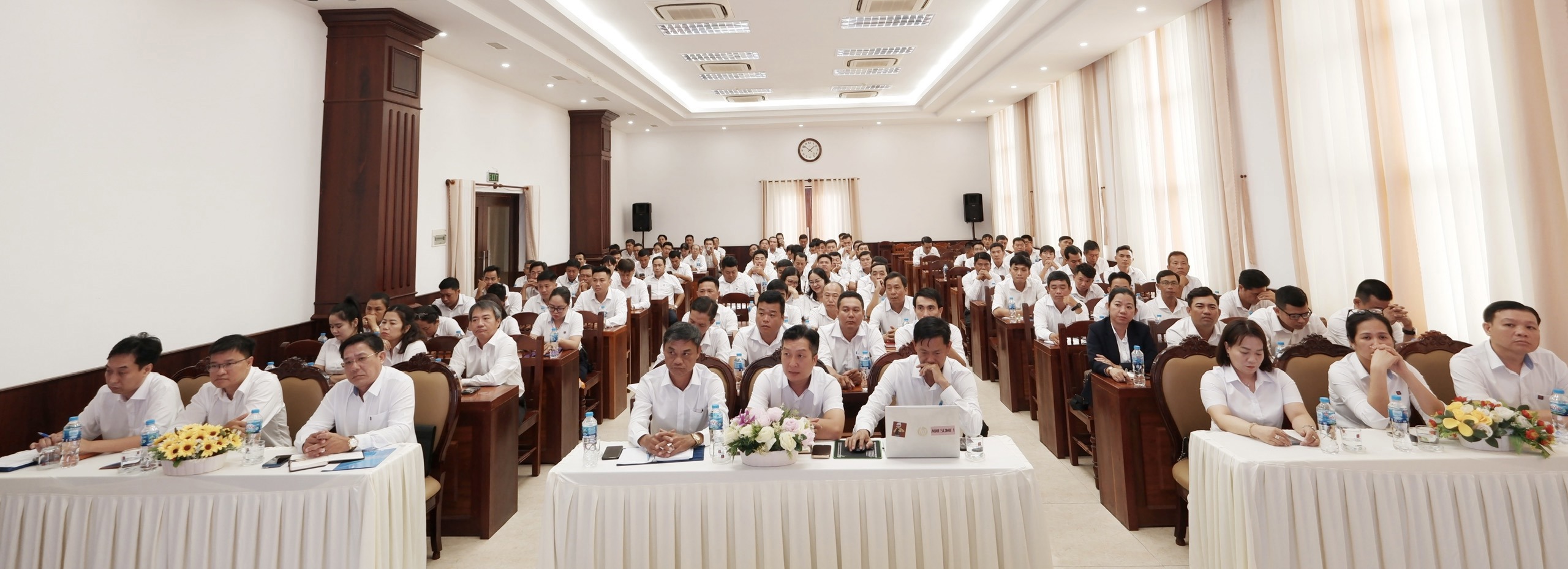 Petrolimex Cà Mau sơ kết hoạt động kinh doanh 09 tháng năm 2025