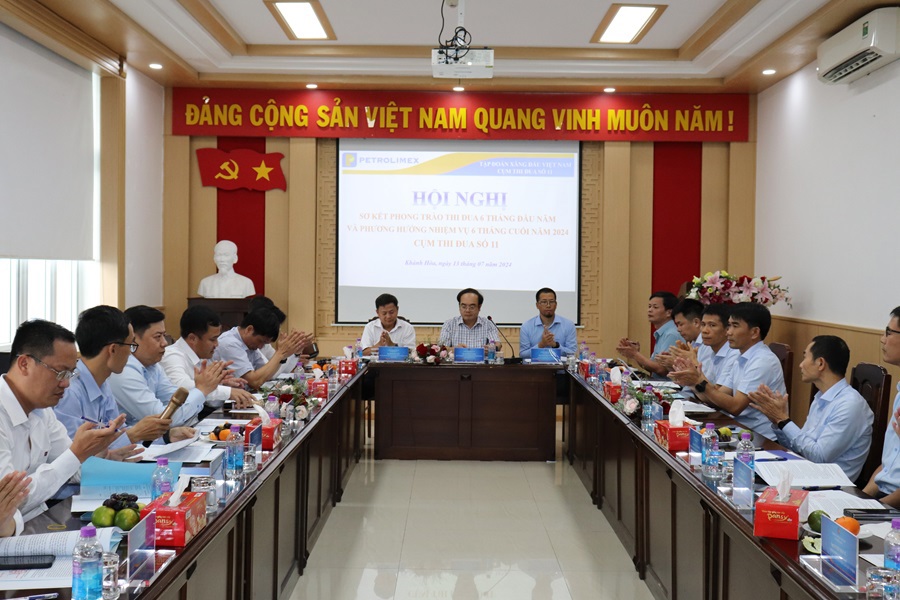 Cụm thi đua số 11 - Petrolimex tổ chức Hội nghị sơ kết phong trào thi đua 6 tháng đầu năm và triển khai nhiệm vụ 6 tháng cuối năm 2024