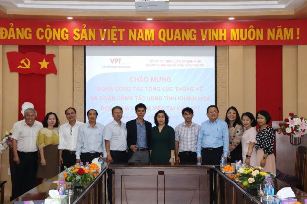Đoàn công tác Tổng cục Thống kê và Đoàn công tác UBND tỉnh Khánh Hòa thăm và làm việc tại Công ty TNHH Liên doanh Kho Ngoại quan Xăng dầu Vân Phong (Công ty VPT)