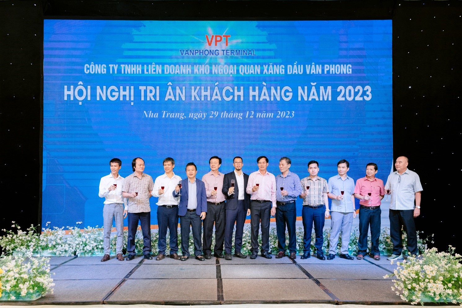 Công ty TNHH Liên doanh Kho Ngoại quan Xăng dầu Vân Phong (Công ty VPT) tổ chức Hội nghị tri ân Khách hàng năm 2023