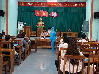 Tập huấn kỹ thuật xét nghiệm nhanh SARS-CoV-2