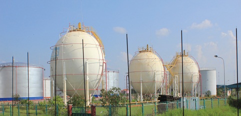 Tổng kho xăng dầu Nhà Bè