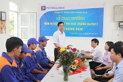 CHXD Hoằng Ngọc ngọn cờ đầu trong thi đua khối cửa hàng tháng 4/2017