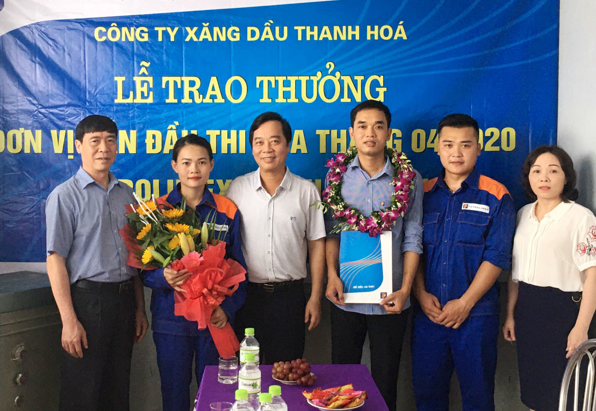 Vinh danh Petrolimex Cửa hàng 121 đơn vị dẫn đầu thi đua tháng 4/2020
