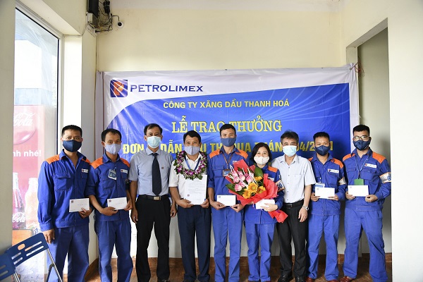 Biểu dương PETROLIMEX- Cửa hàng 11 đơn vị dẫn đầu thi đua khối cửa hàng năm 2021