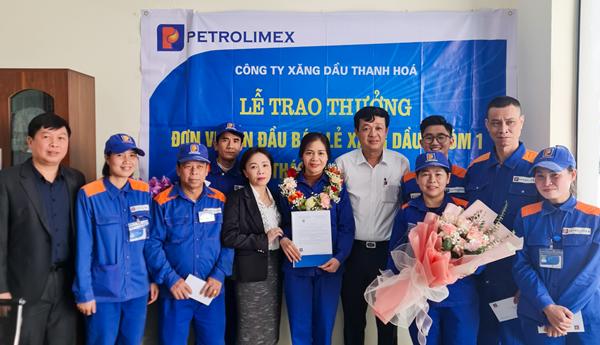 Biểu dương, khen thưởng đơn vị dẫn đầu thi đua khối CHXD tháng 2/2024