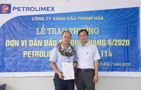 Vinh danh, khen thưởng Petrolimex-Cửa hàng 114, đơn vị dẫn đầu thi đua khối CHXD tháng 6/2020.