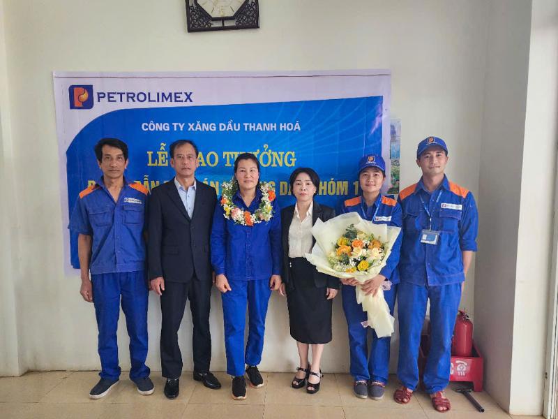 Biểu dương, khen thưởng Petrolimex-Cửa hàng 119, 76, 82 đơn vị dẫn đầu thi đua khối CHXD tháng 2/2025.