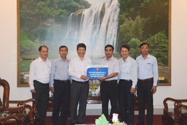 Nỗ lực vì an toàn con người và nguồn hàng trong đại dịch Covid-19