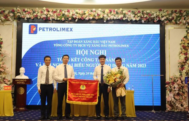 Tổng công ty Dịch vụ Xăng dầu Petrolimex Tổng kết công tác năm 2022 và Hội nghị đại biểu người lao động năm 2023