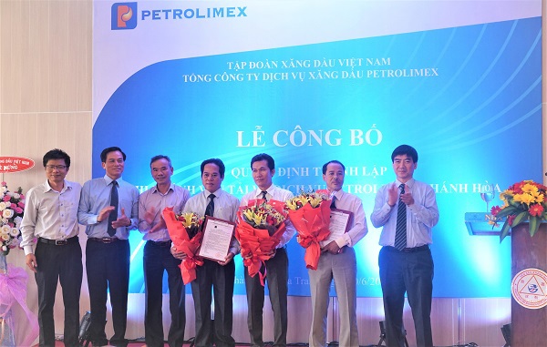 Lễ công bố Quyết định thành lập Chi nhánh Vận tải và Dịch vụ Petrolimex Khánh Hòa