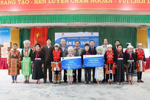 Đồng hành cùng học sinh đến trường