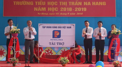 Khánh thành và khai giảng trường tiểu học Na Hang do Petrolimex tài trợ