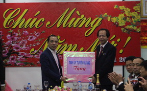 Đồng chí Chẩu Văn Lâm - Bí thư Tỉnh ủy thăm, chúc tết Petrolimex Tuyên Quang
