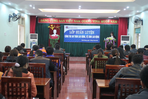 Petrolimex Tuyên Quang tổ chức huấn luyện An toàn lao động, vệ sinh lao động năm 2014