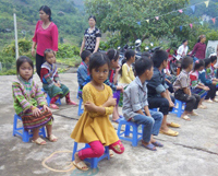 Cùng em tới trường