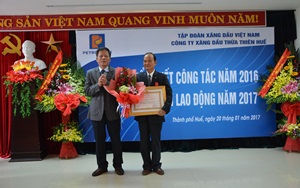 Người lao động Petrolimex TT Huế thực hiện thắng lợi nhiệm vụ năm 2016
