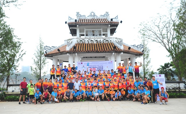 Petrolimex Huế và PTS Huế xuất phát chào “Race 65 Years”
