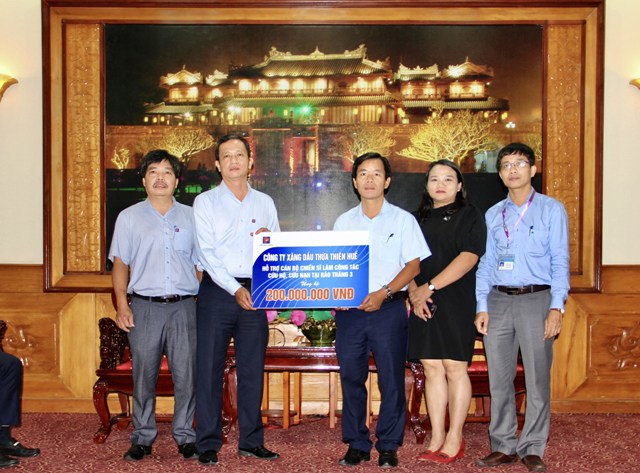 Chung tay ủng hộ công tác phòng chống bão lụt tại tỉnh Thừa Thiên Huế