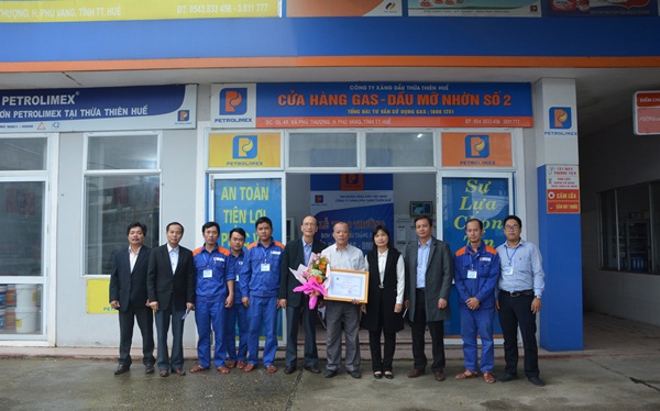 Cửa hàng Gas - DMN số 2: Đơn vị tiêu biểu về kết quả kinh doanh tháng 11/2017
