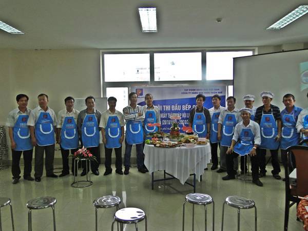 Hội thi "Đầu bếp giỏi" chào mừng ngày 20/10/2013