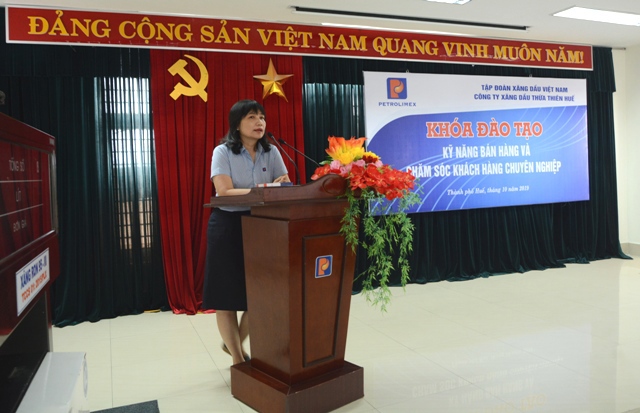 Chương trình đào tạo kỹ năng bán hàng và chăm sóc khách hàng chuyên nghiệp
