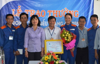Cửa hàng Xăng dầu số 23 - Đơn vị tiêu biểu xuất sắc tháng 4/2018