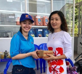 Ngày hội bán hàng - Rộn ràng quà tặng